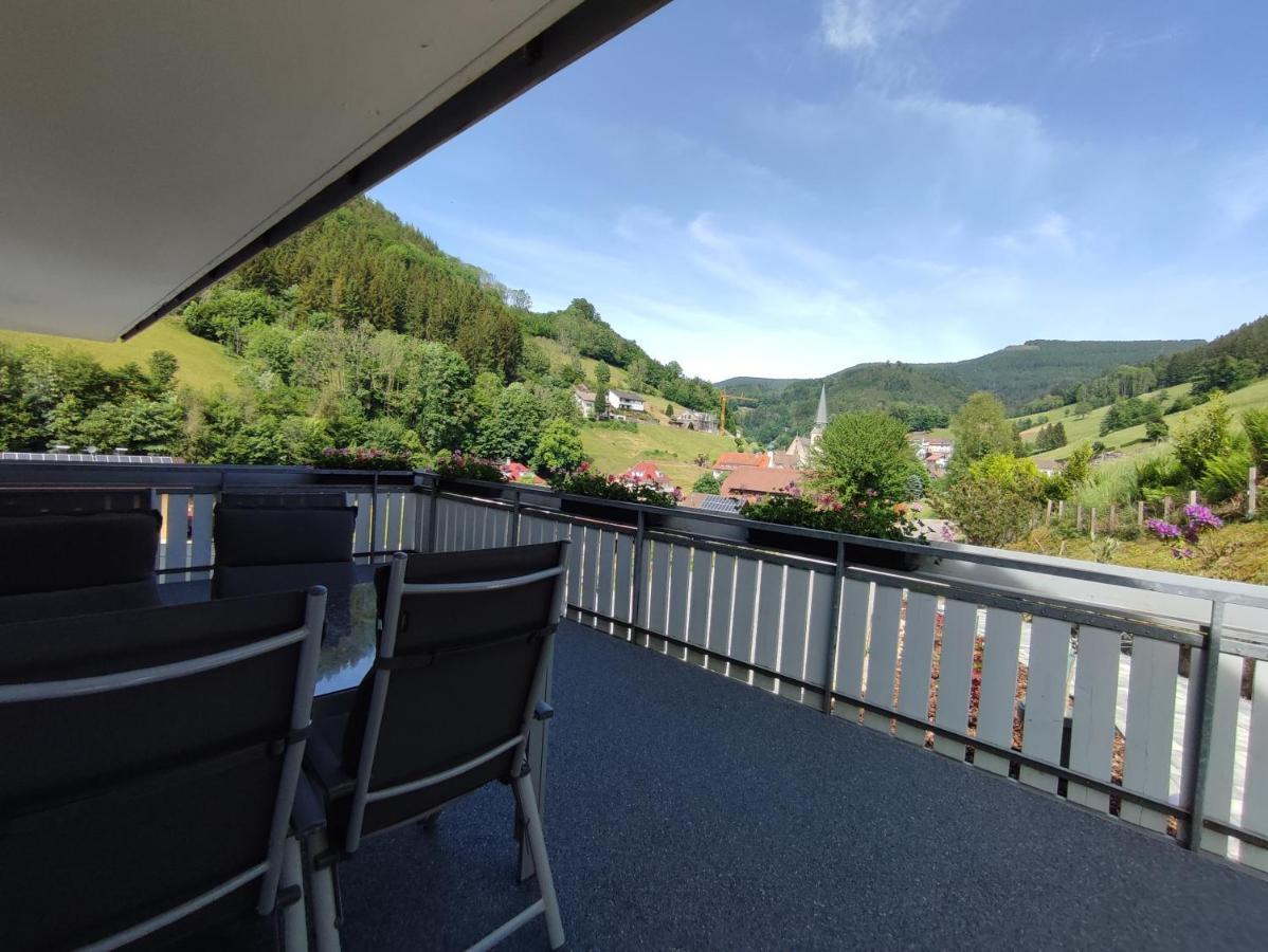 Steepleview House, Schwarzwaldblick Apartment - spacious&peaceful Bad Peterstal-Griesbach Zewnętrze zdjęcie